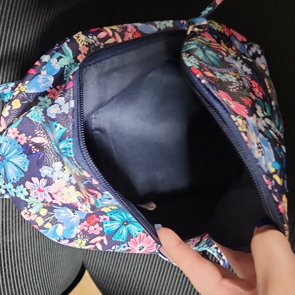 Small backpack - Picture 3 of 4